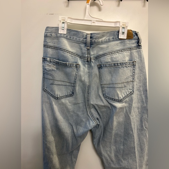 American Eagle High Waisted Straight Leg Jeans - Picture 10 of 10